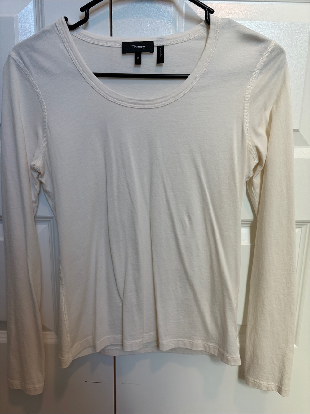 Theory Long Sleeve Scoop Neck Top in Off-White